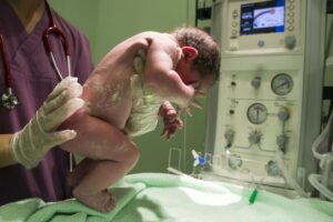 cuanto cuesta un parto por cesarea en estados unidos